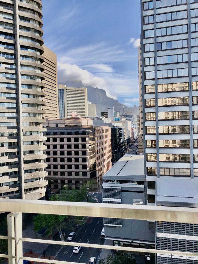 Icon Self Catering Apartment In Cape Town Near Waterfront And Cticc Екстериор снимка