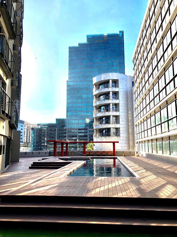 Icon Self Catering Apartment In Cape Town Near Waterfront And Cticc Екстериор снимка